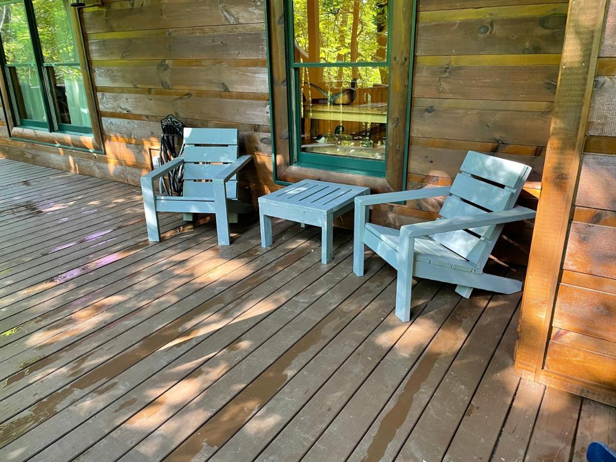 Cozy Creekfront Family Cabin-Pet Friendly -Gamerm-Hot Tub Hiawassee Exterior photo