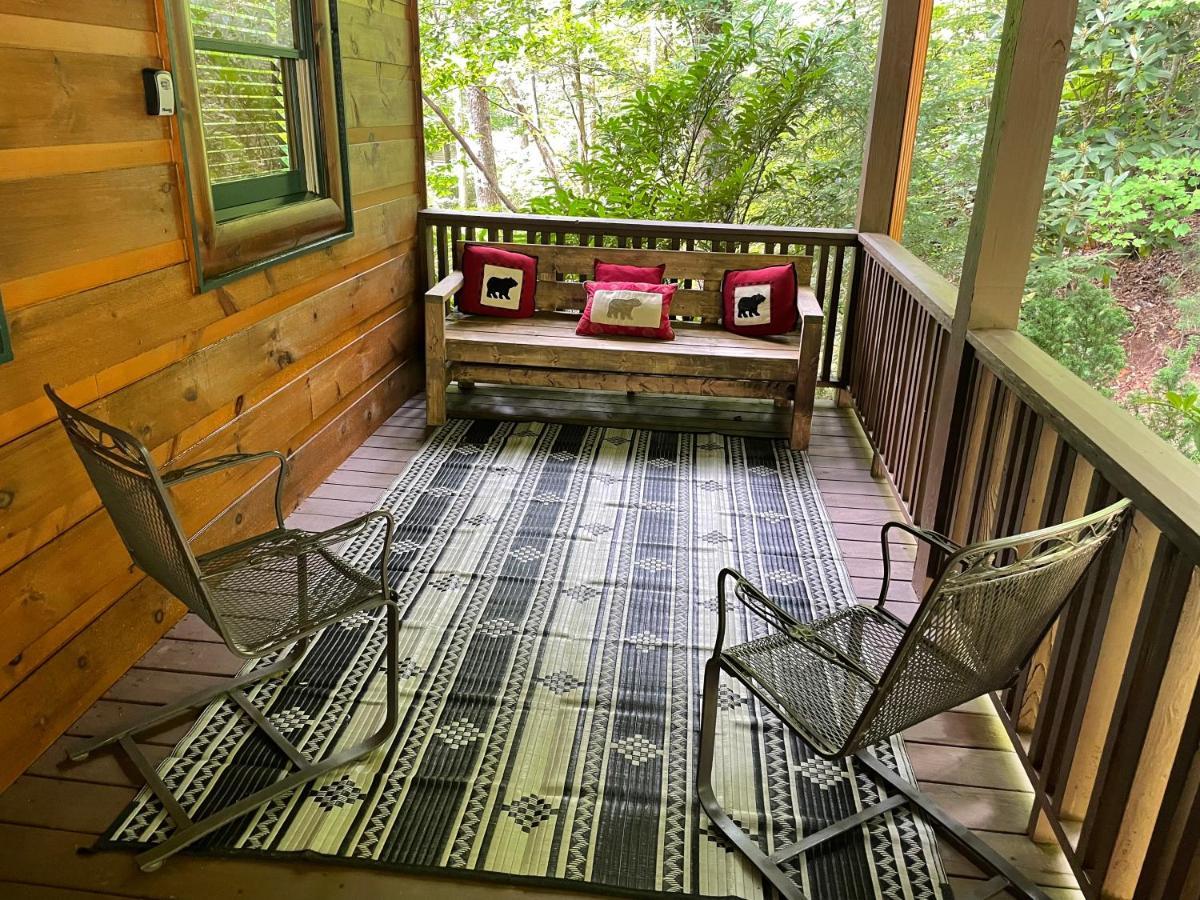 Cozy Creekfront Family Cabin-Pet Friendly -Gamerm-Hot Tub Hiawassee Exterior photo
